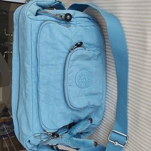 Like new Kipling Europe bag